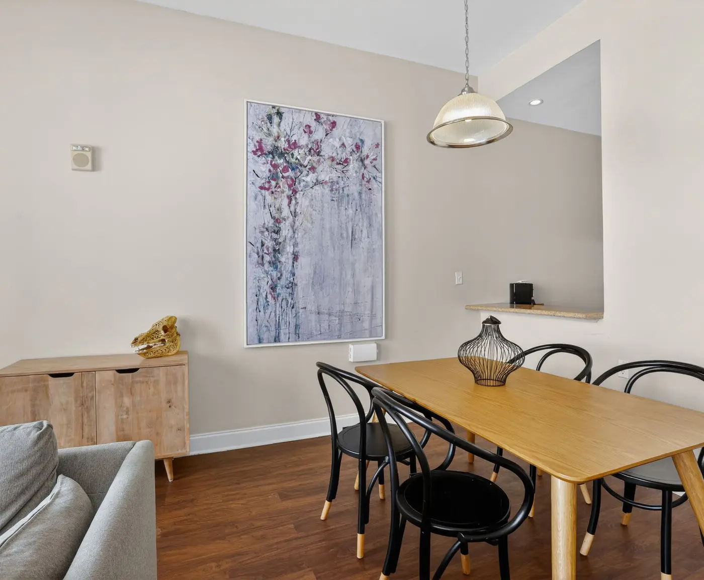 Roami at Duncan Plaza | 1 Bedroom Apartment