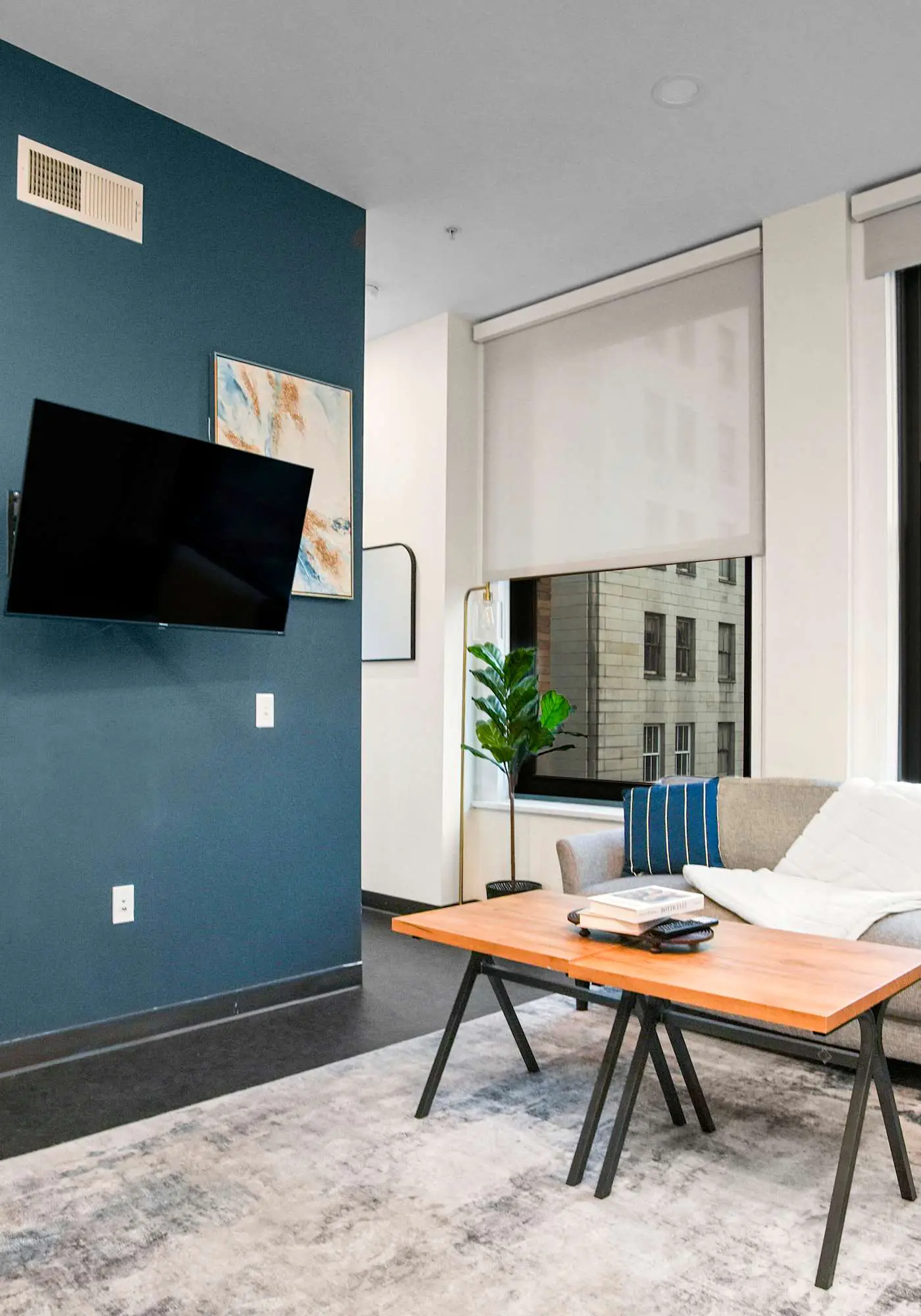 Downtown Pittsburgh 1BR | CozySuites