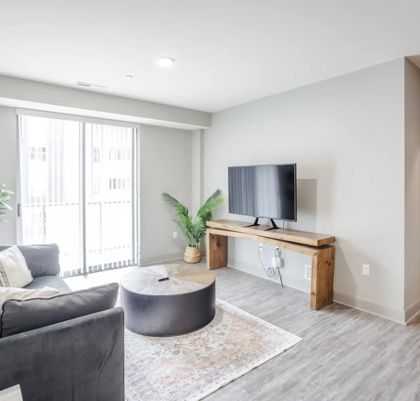 2BR/2BA CozySuites at the Banks