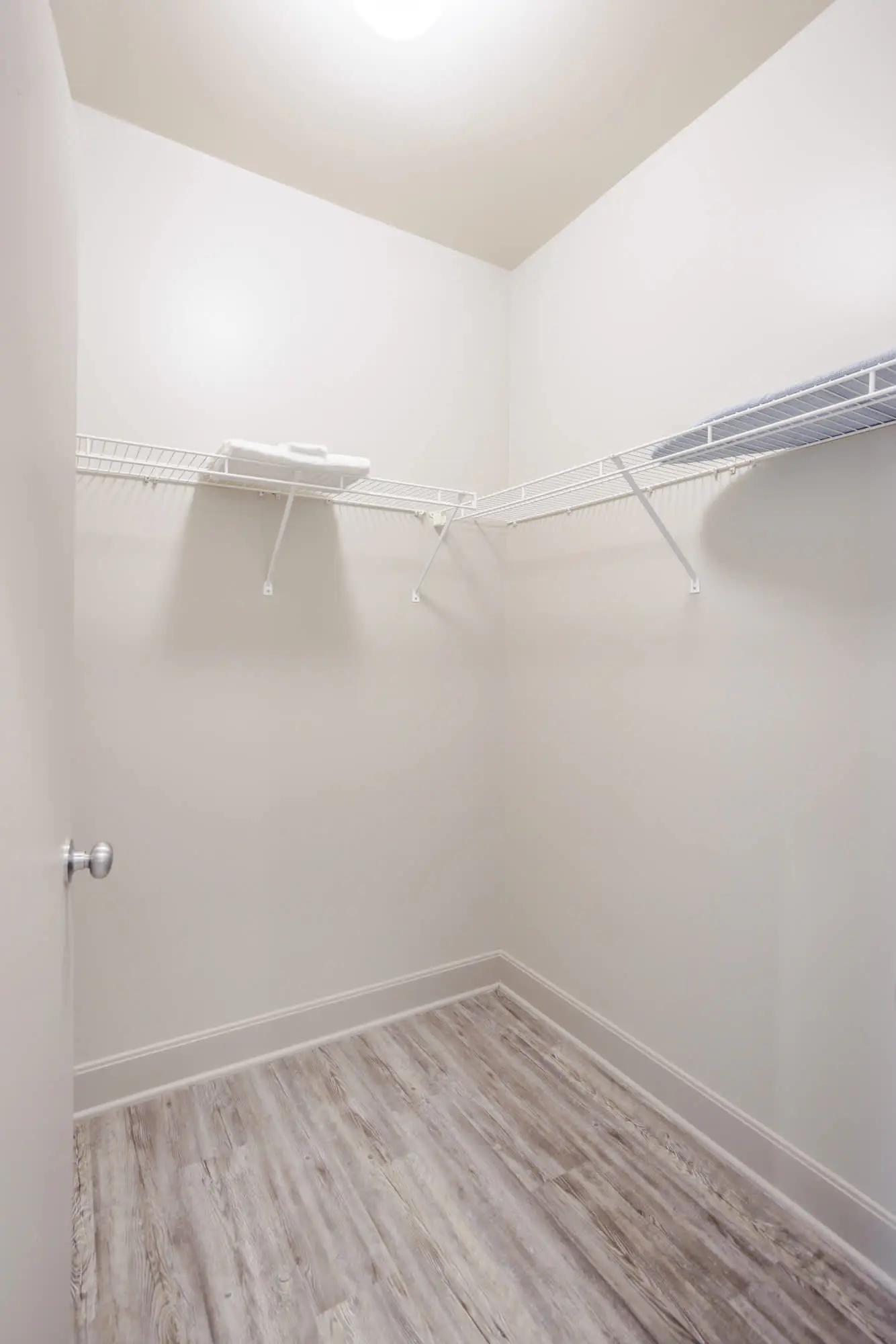 2BR/2BA CozySuites at the Banks