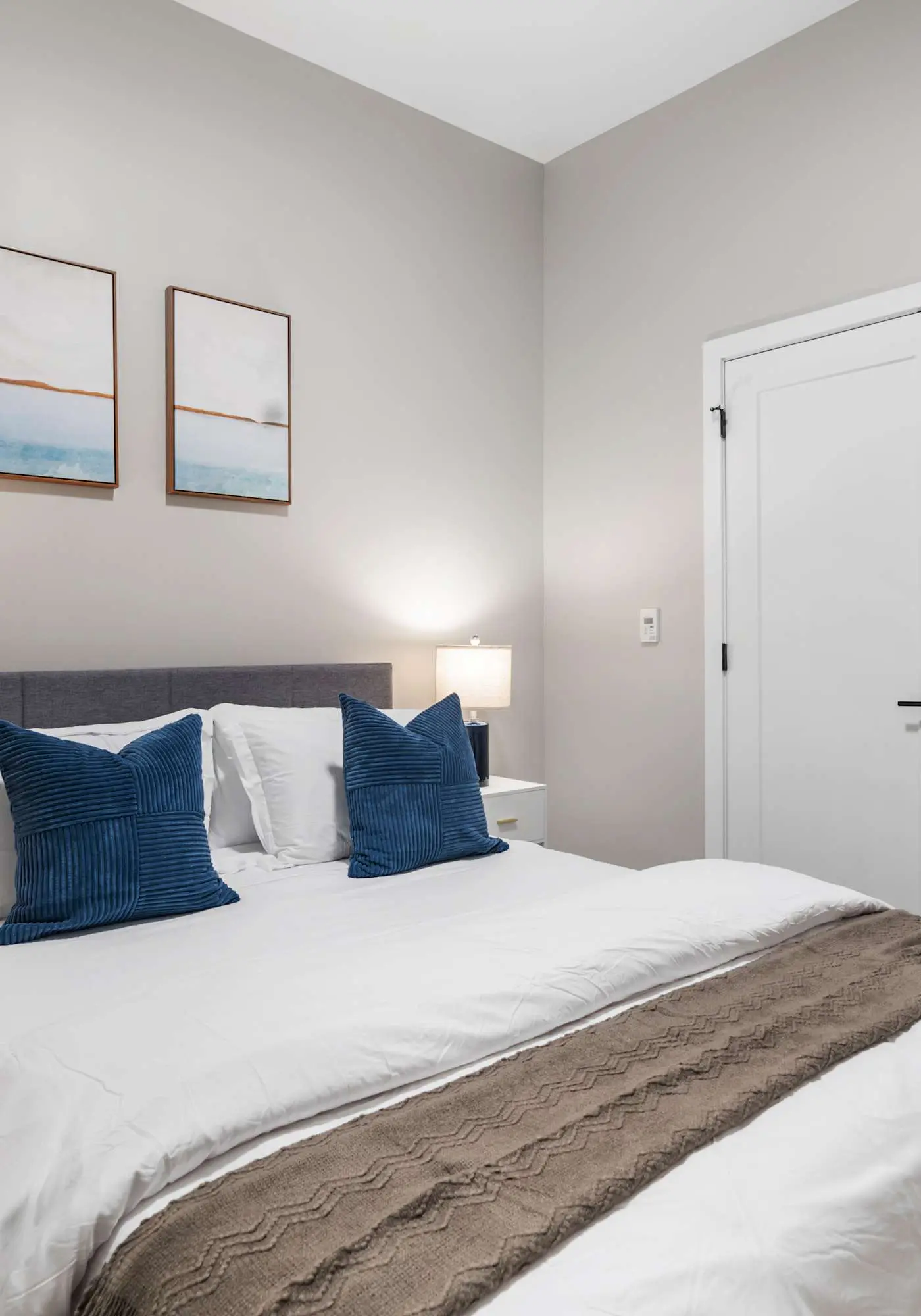 CozySuites Textile | 1BR w/ Gym + Rooftop Access