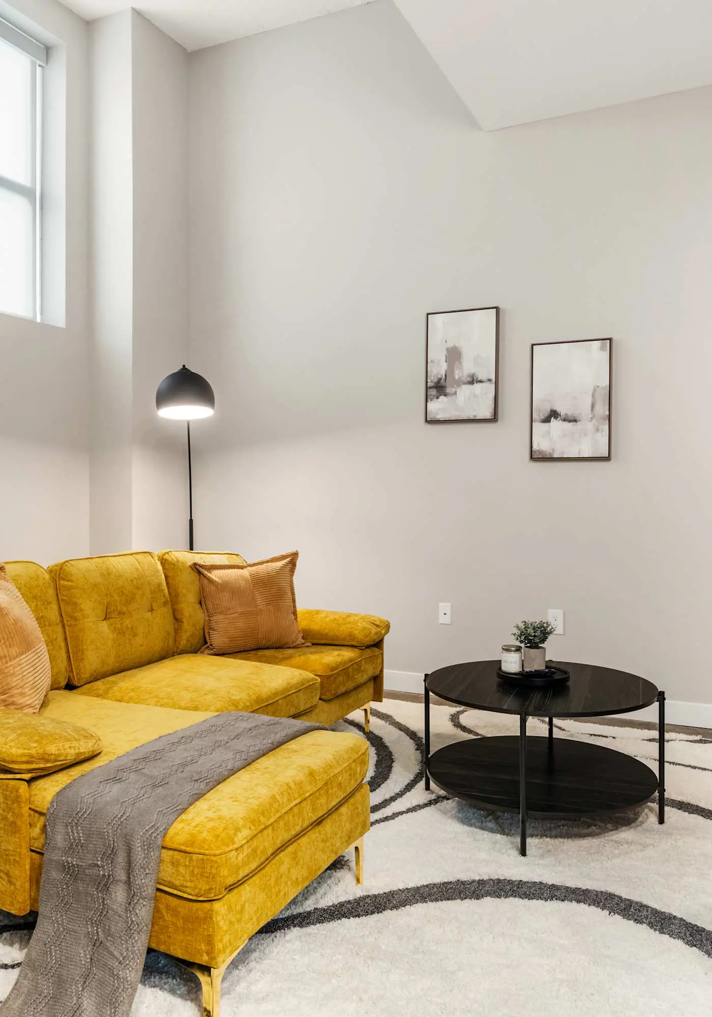 CozySuites Textile | 1BR w/ Gym + Rooftop Access