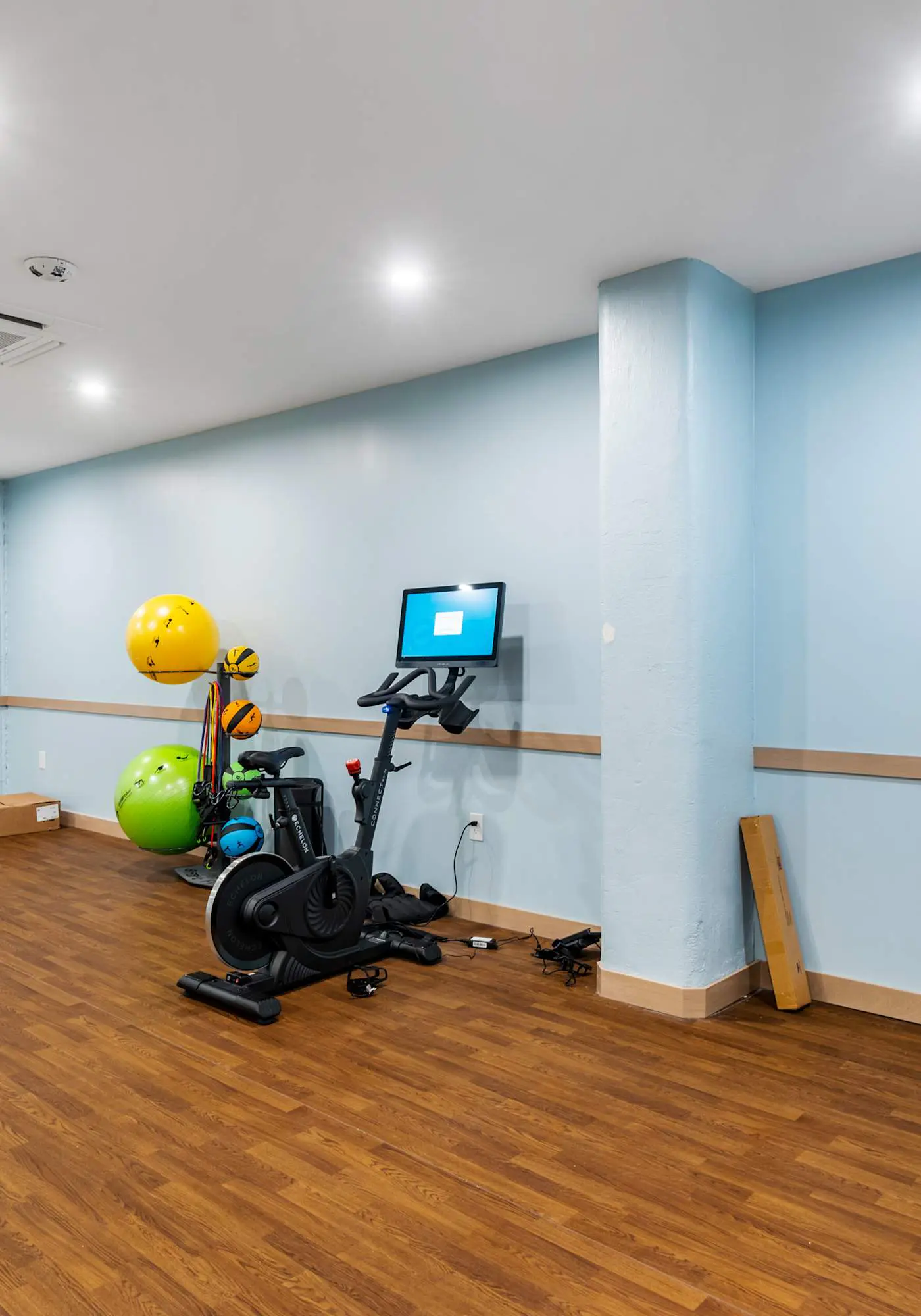 CozySuites Textile | 1BR w/ Gym + Rooftop Access