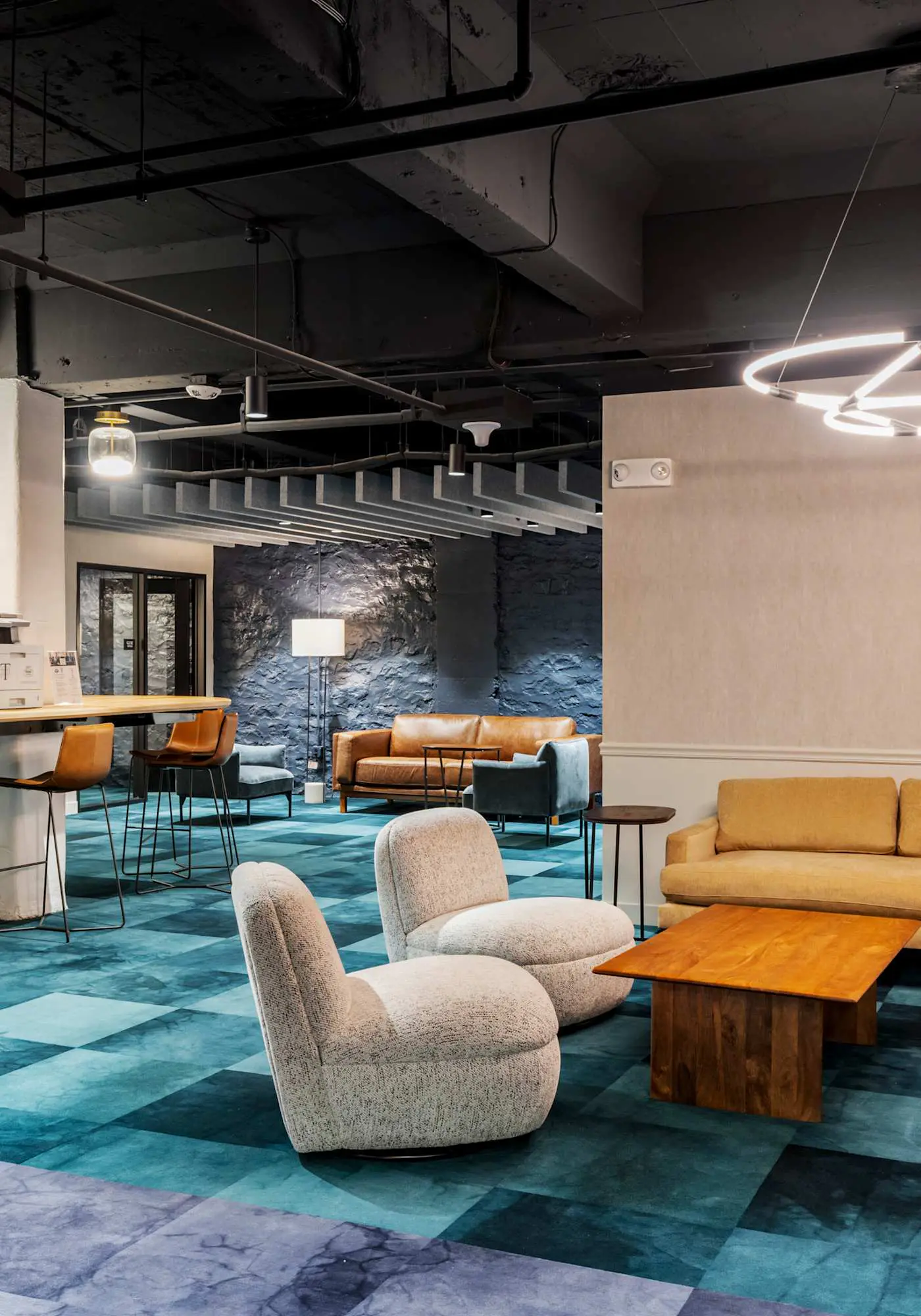 CozySuites Textile | 1BR w/ Gym + Rooftop Access
