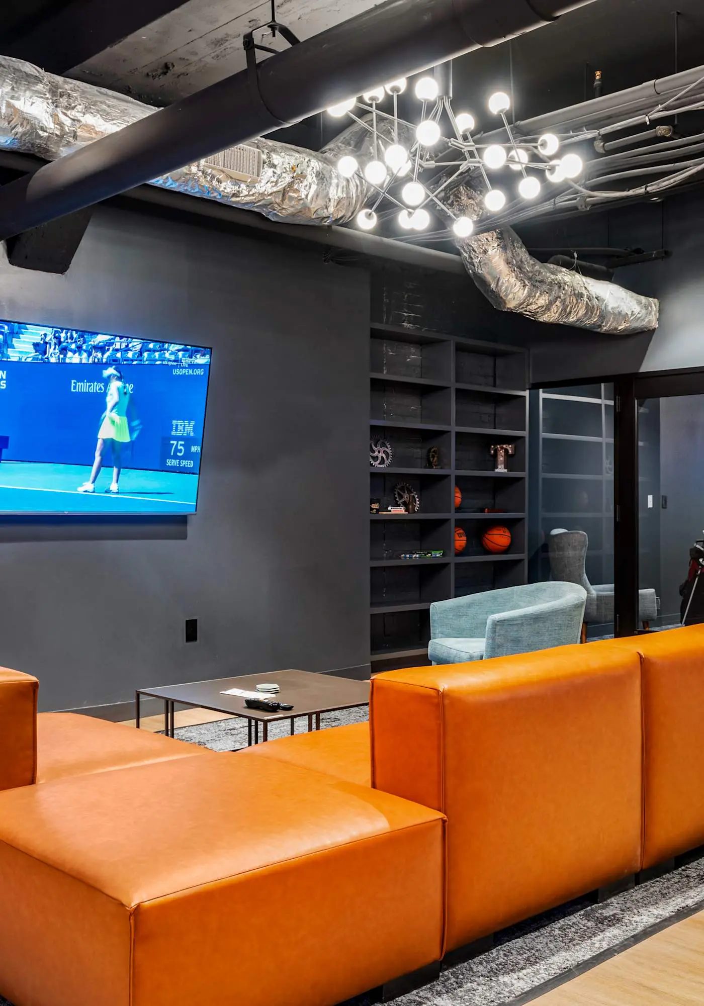 CozySuites Textile | 1BR w/ Gym + Rooftop Access