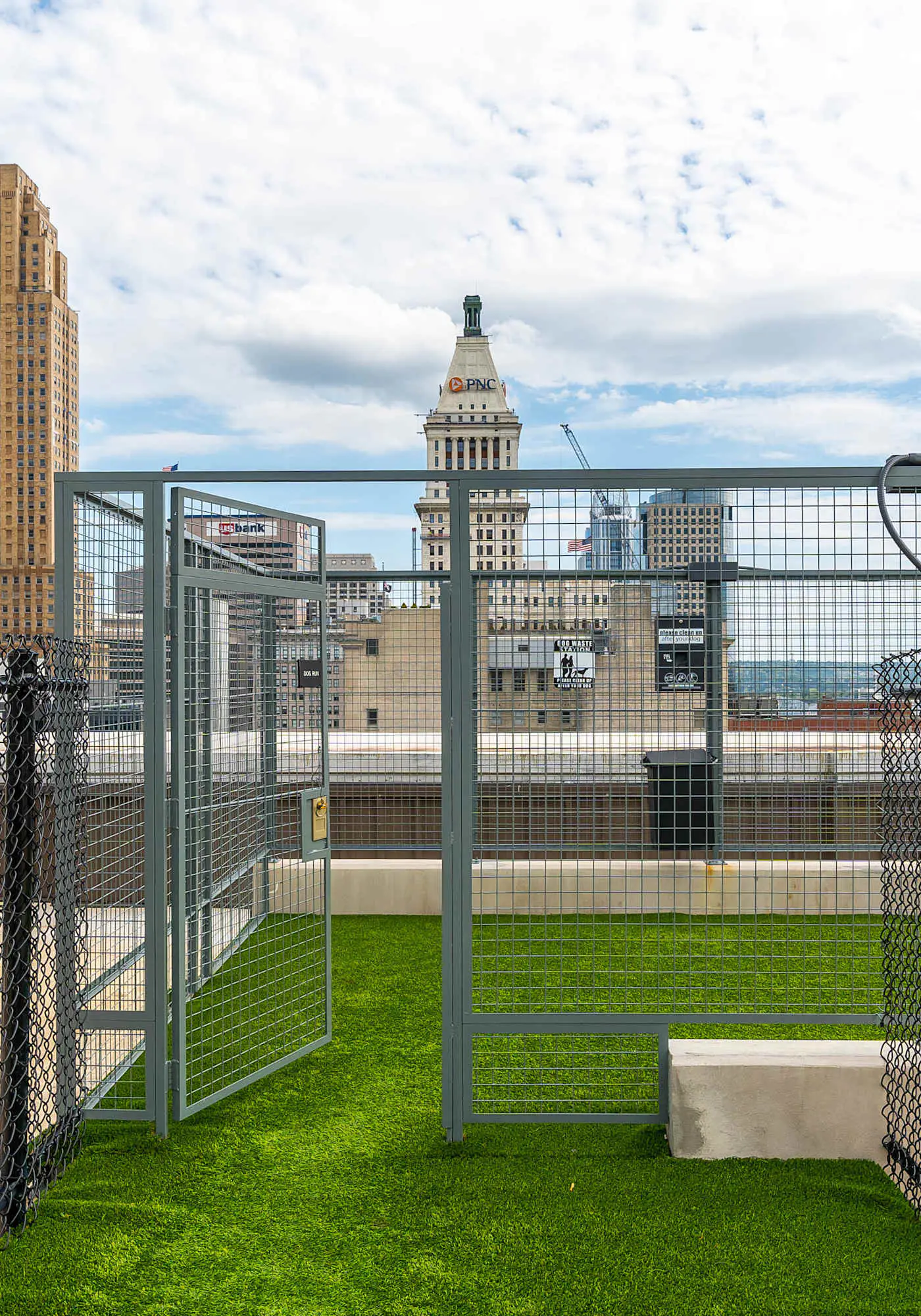 CozySuites Textile | 1BR w/ Gym + Rooftop Access