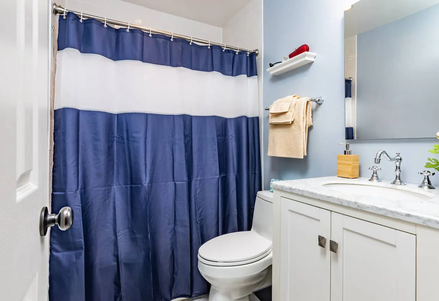 Gorgeous Home 10 min to DC by CozySuites