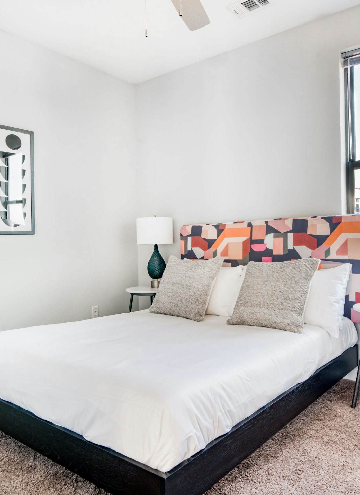 CozySuites Music Row Bold 1BR in Midtown Nashville