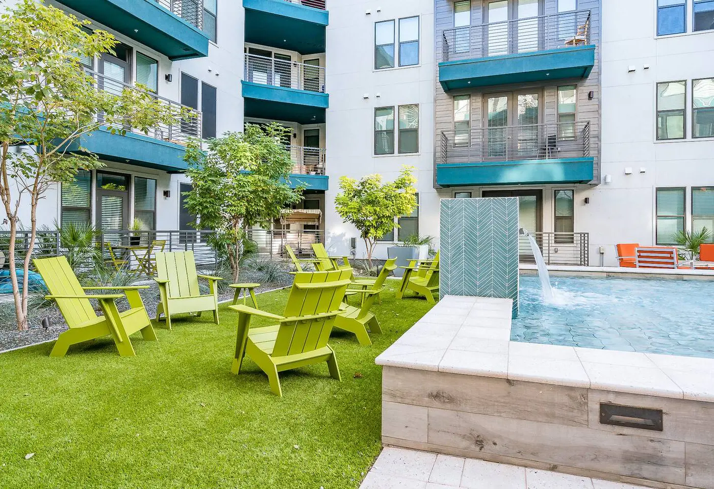 Stylish 2BR CozySuites | Town Lake Waterfront