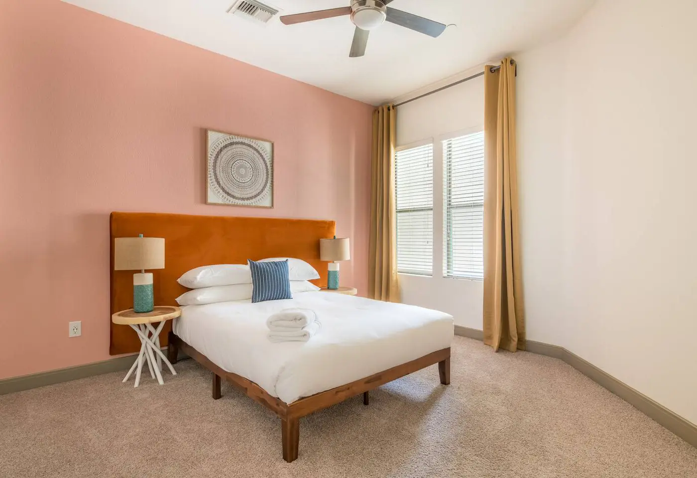Stylish 2BR CozySuites | Town Lake Waterfront