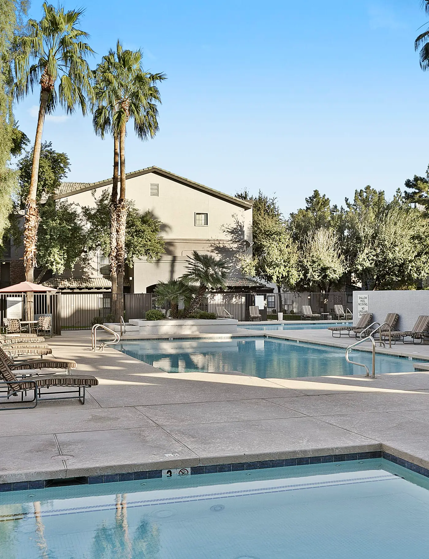 CozySuites Chandler 2BR with 2 pools and Jacuzzi