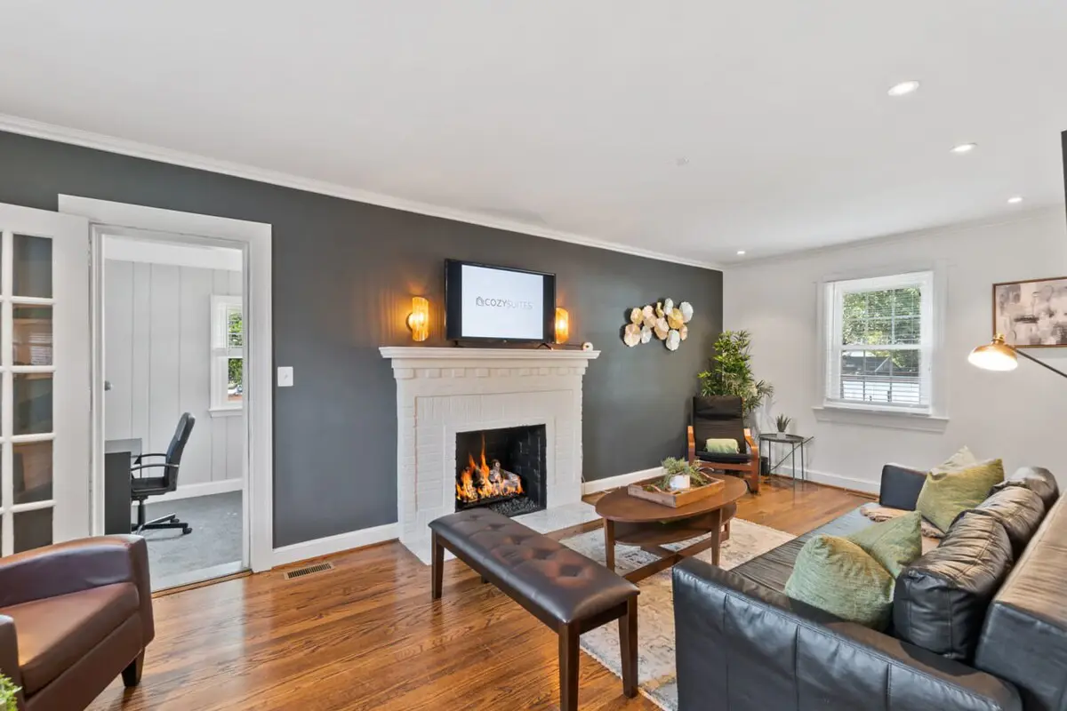 Massive 5BR Historic CozySuites House