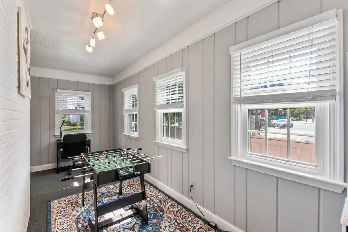 Massive 5BR Historic CozySuites House
