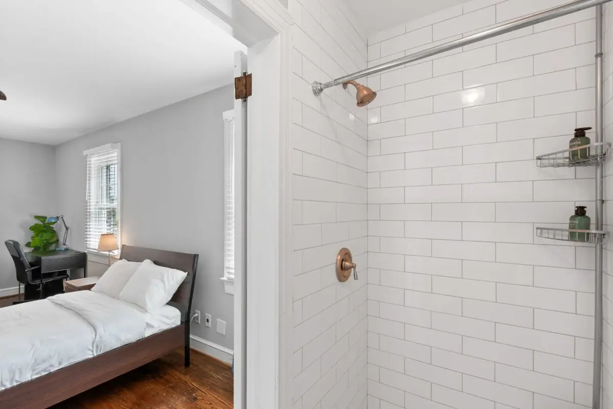 Massive 5BR Historic CozySuites House