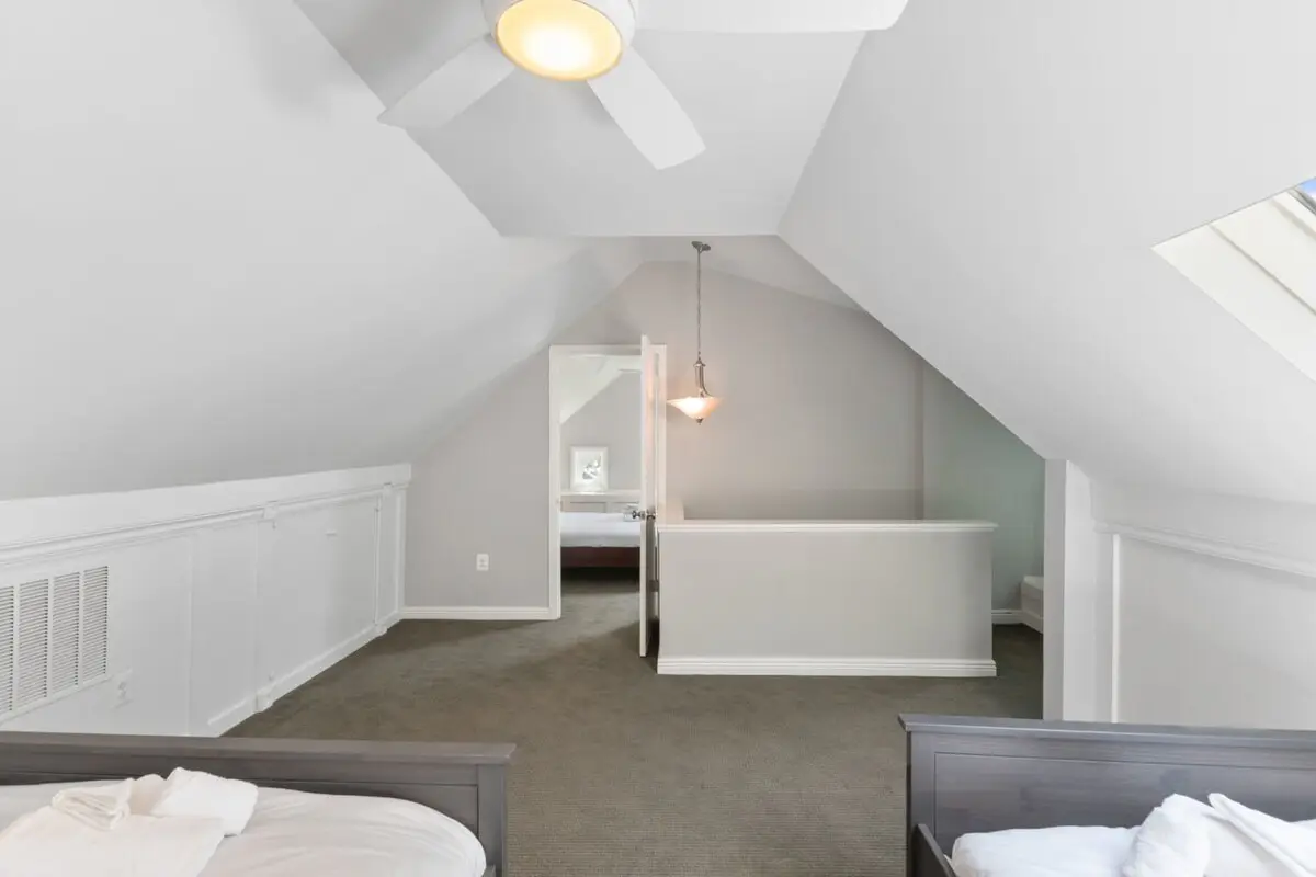 Massive 5BR Historic CozySuites House
