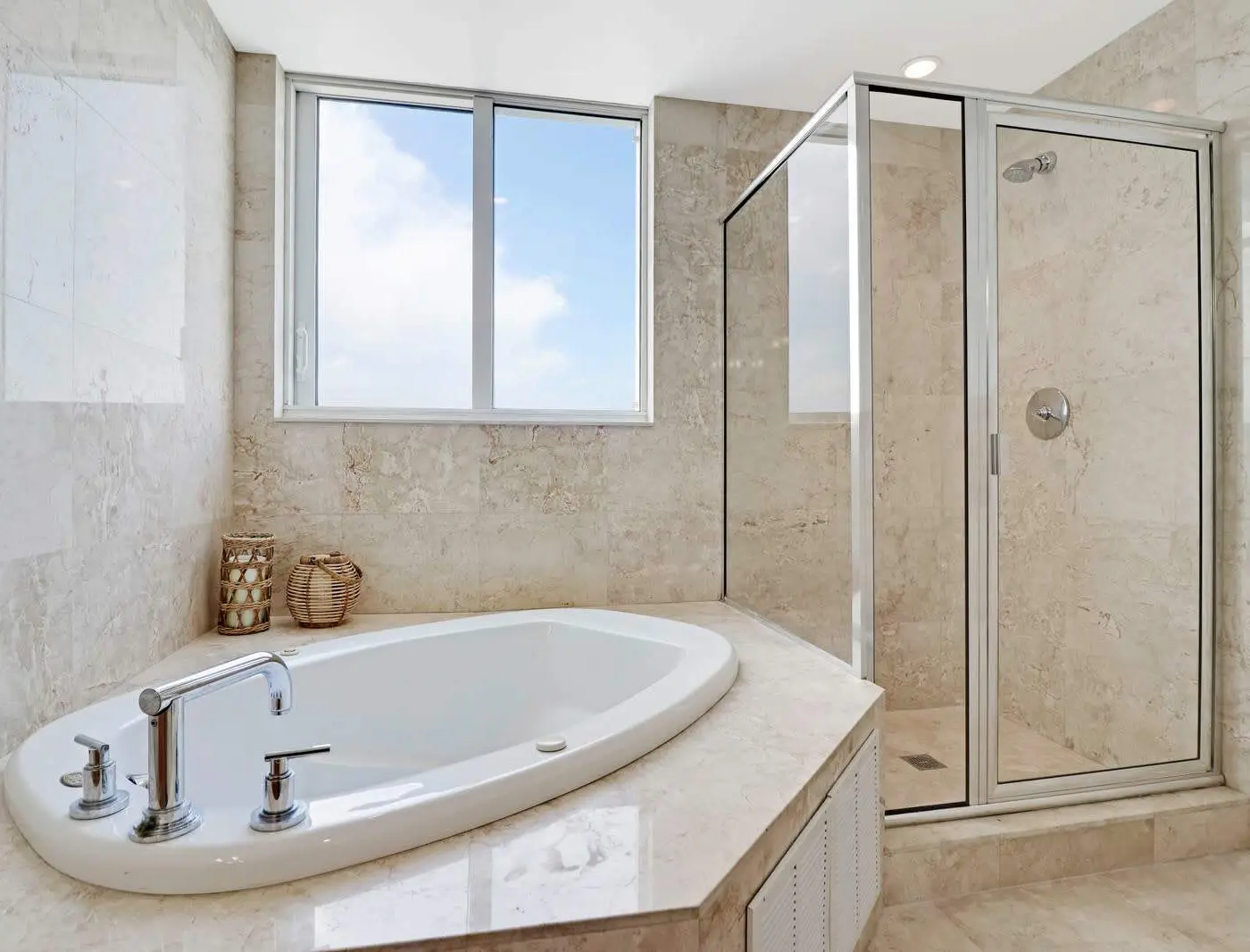 Roami at Adagio | Miami | Waterfront 3BD