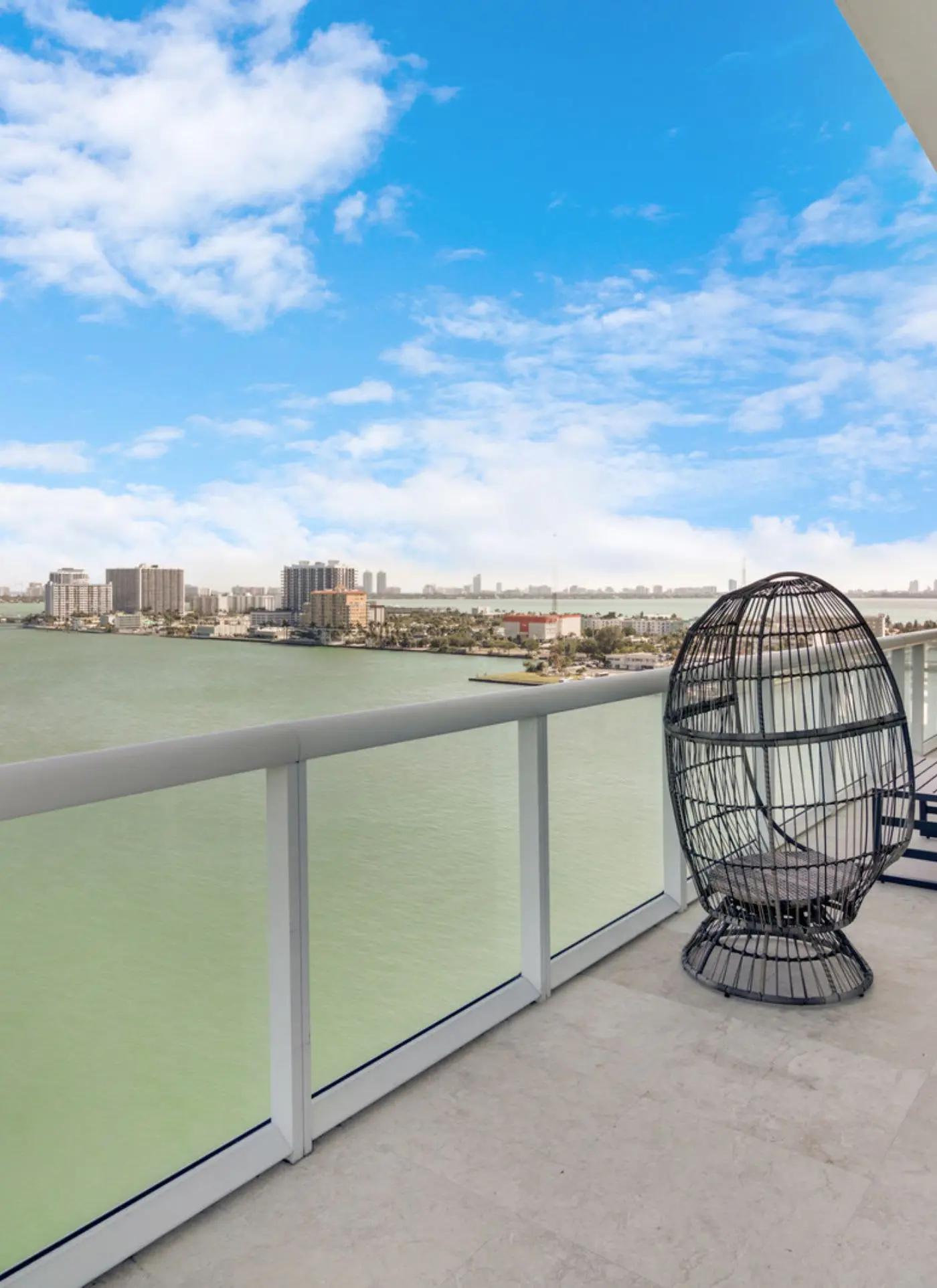 Roami at Adagio | Miami | Waterfront 6BD