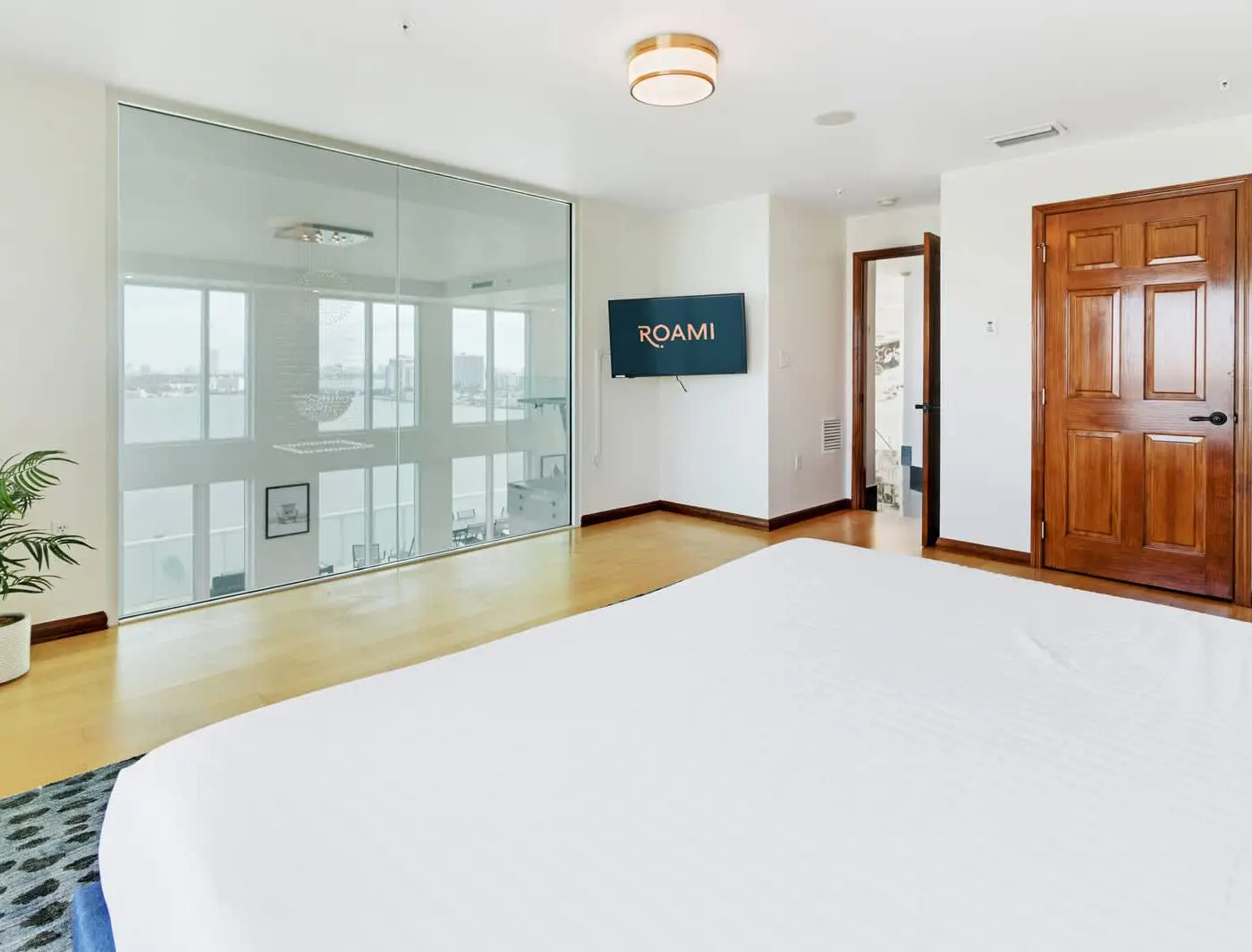 Roami at Adagio | Miami | Waterfront 6BD