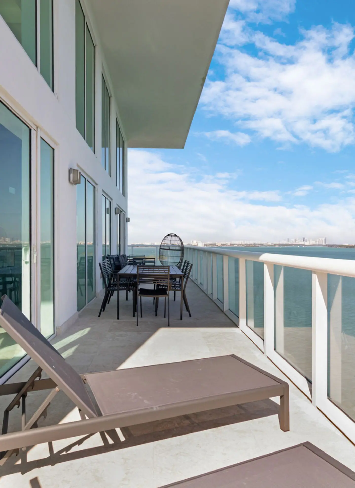 Roami at Adagio | Miami | Waterfront 6BD