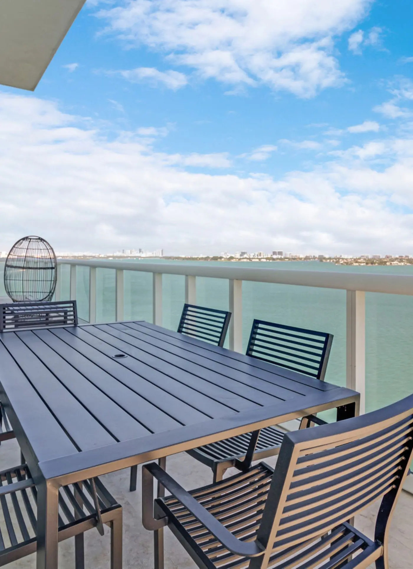 Roami at Adagio | Miami | Waterfront 6BD