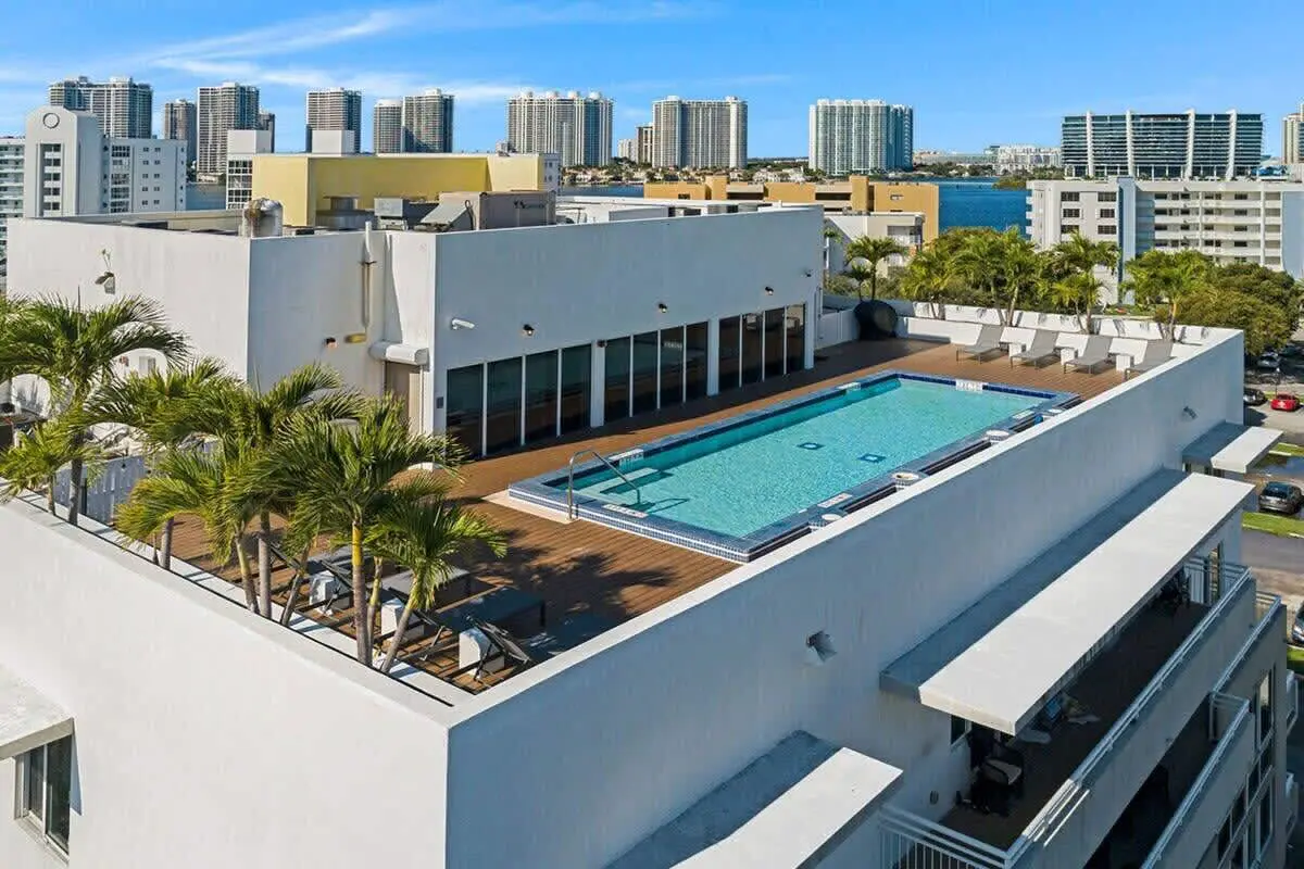 Roami at Sunny Isles | Rooftop Pool | 4 BR