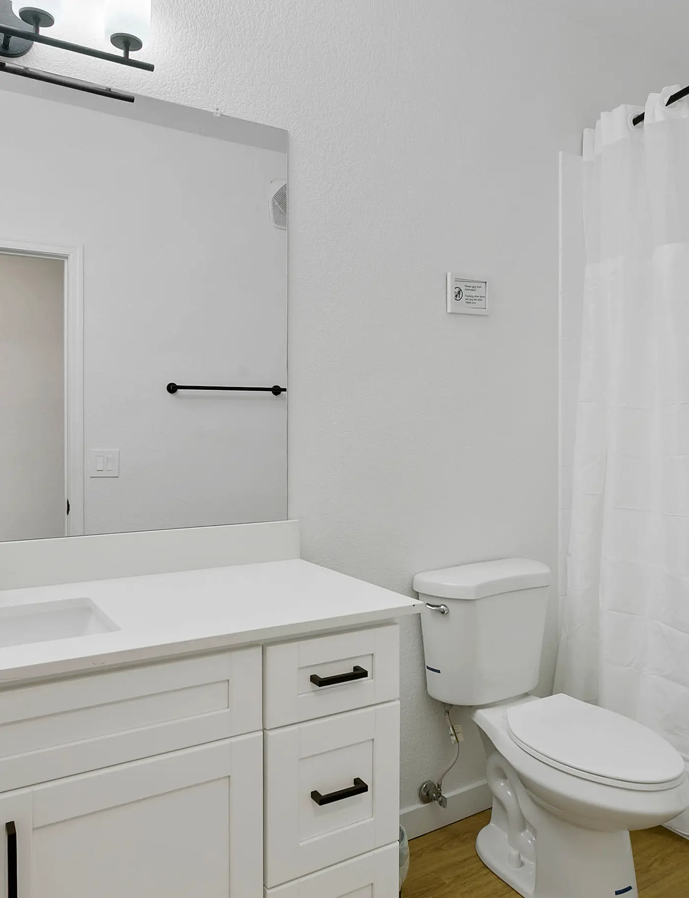 2BR CozySuites Glendale by the stadium with pool!