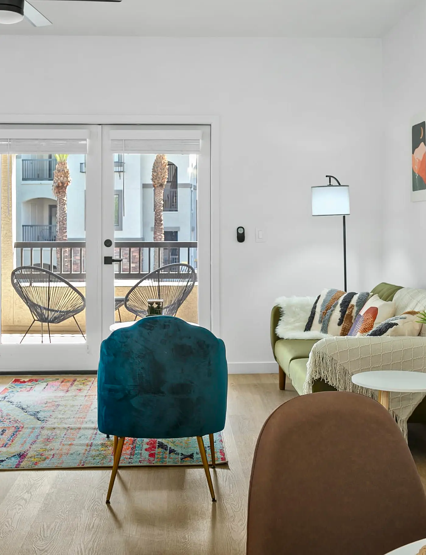 2BR CozySuites Glendale by the stadium with pool!