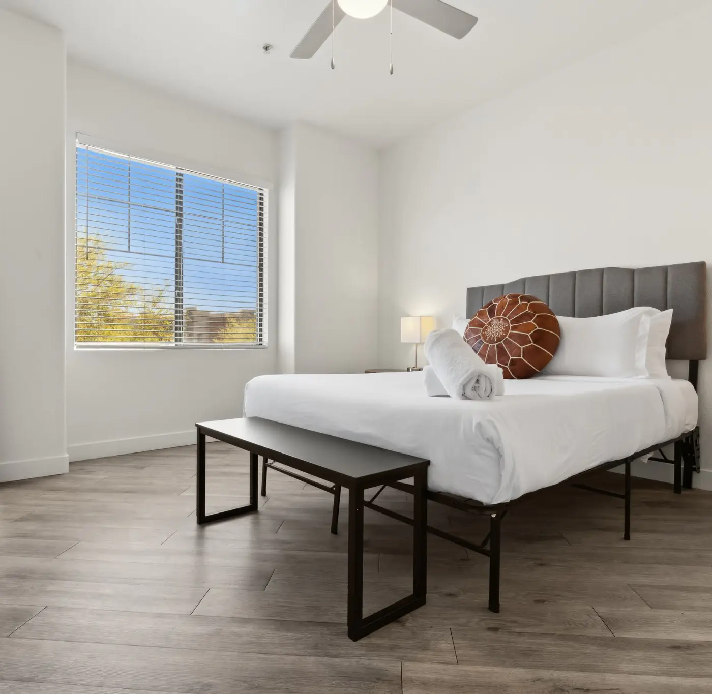Modern 2BR CozySuites Glendale by stadium w/ pool!