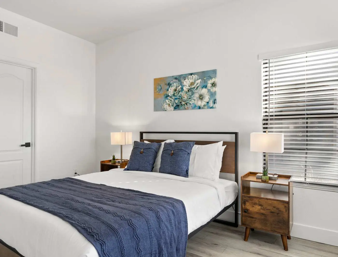 CozySuites Chandler 1BR with 2 Pools + Jacuzzi
