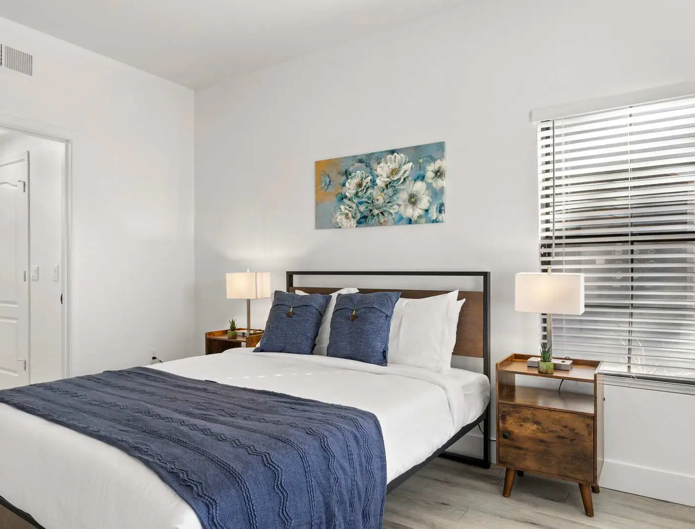 CozySuites Chandler 1BR with 2 Pools + Jacuzzi