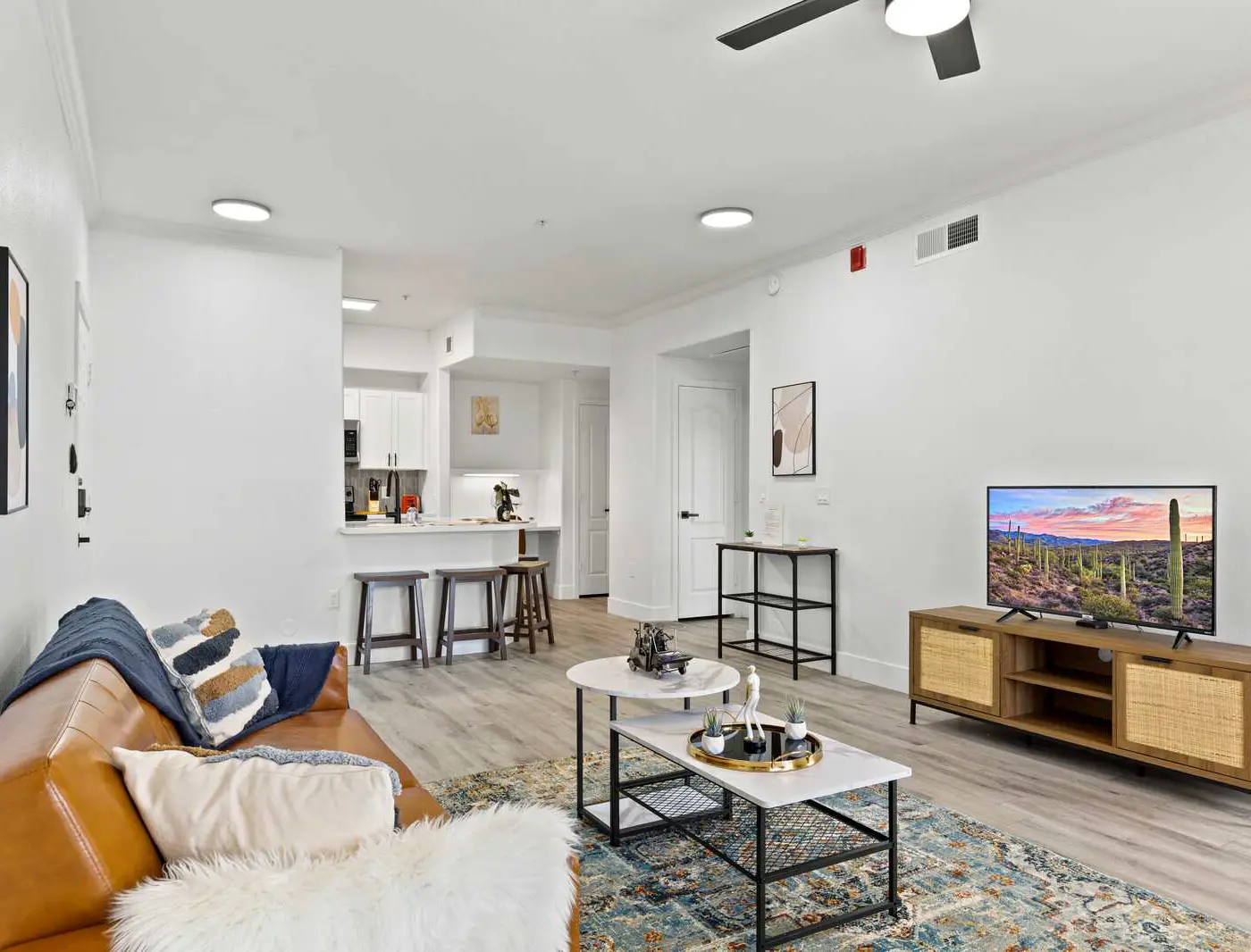 CozySuites Chandler 1BR with 2 Pools + Jacuzzi