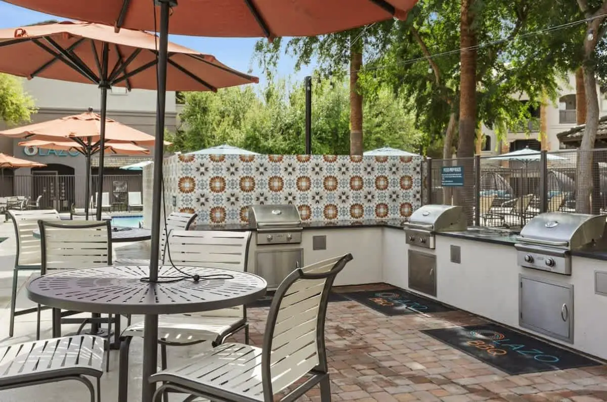 CozySuites Chandler 1BR with 2 Pools + Jacuzzi