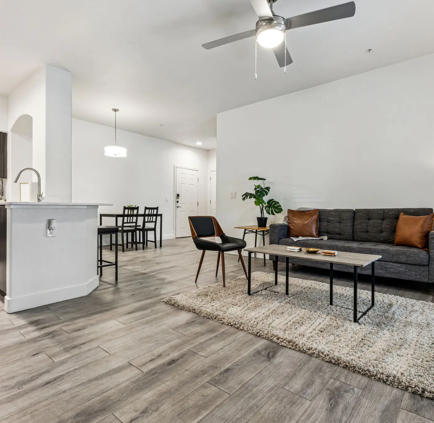 CozySuites Glendale stadium area and pool