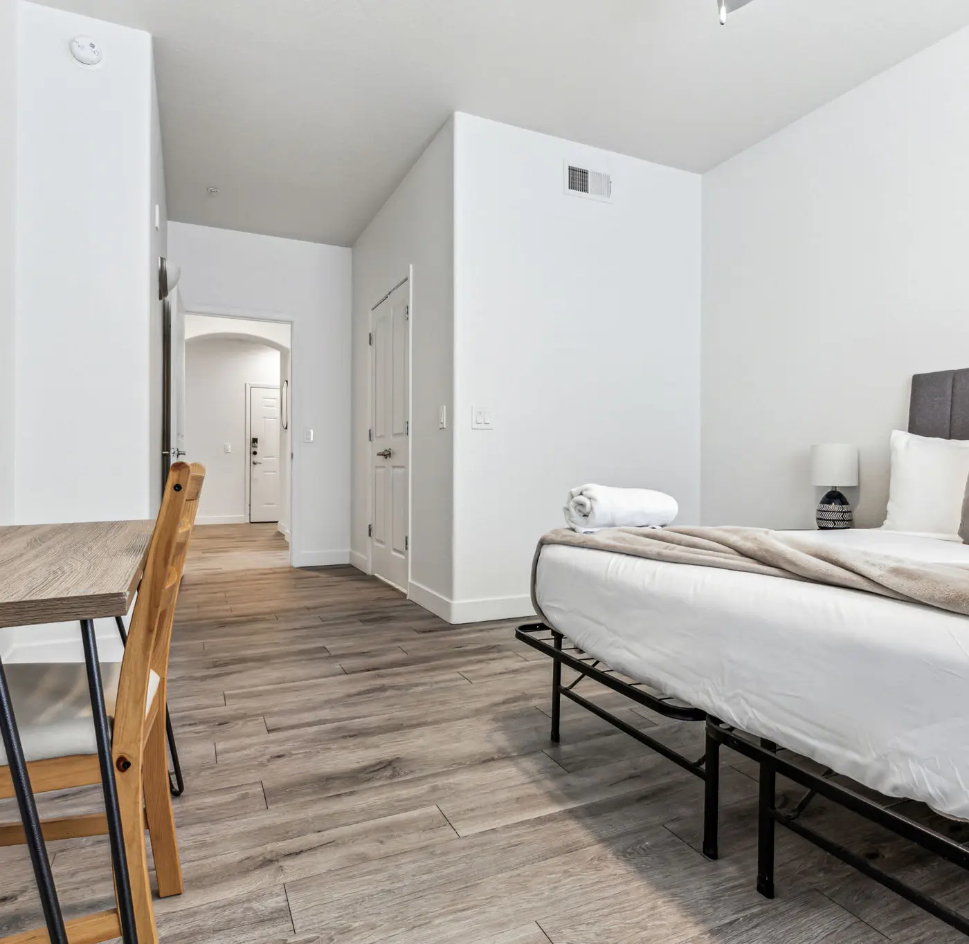 CozySuites Glendale stadium area and pool
