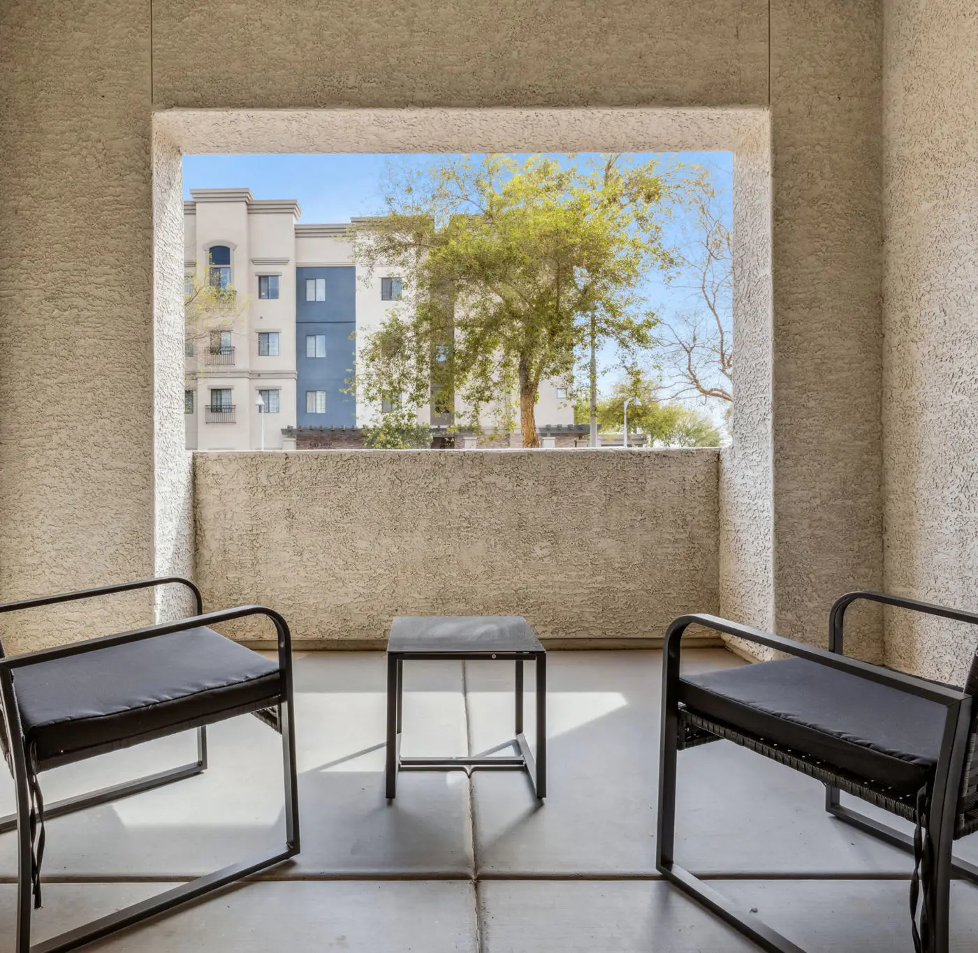 CozySuites Glendale stadium area and pool