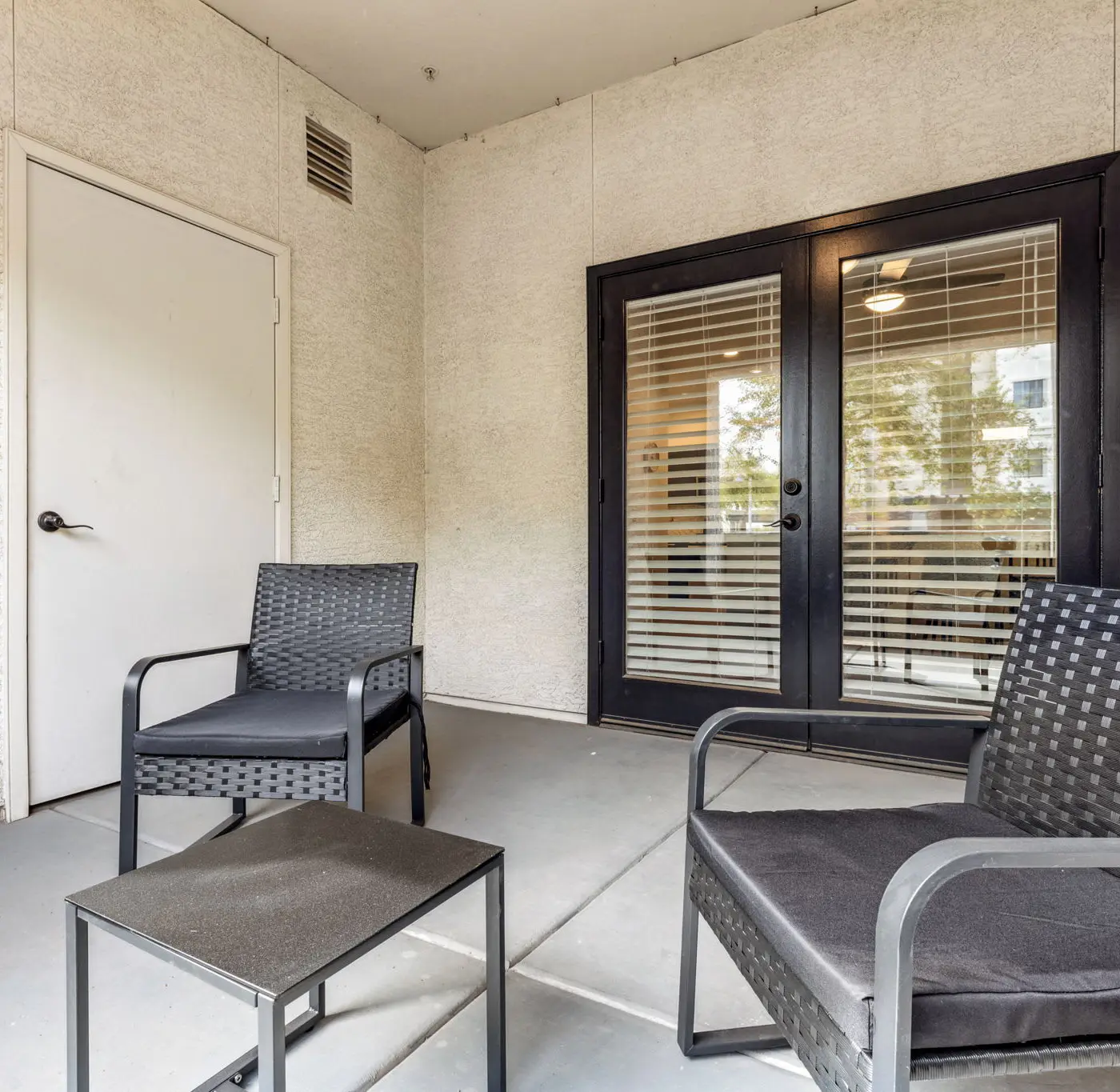 CozySuites Glendale stadium area and pool