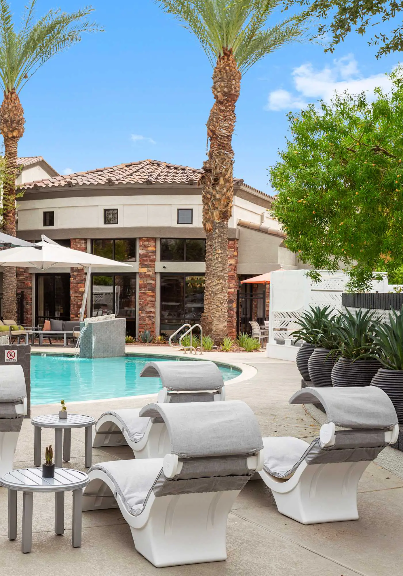 CozySuites Glendale stadium area and pool