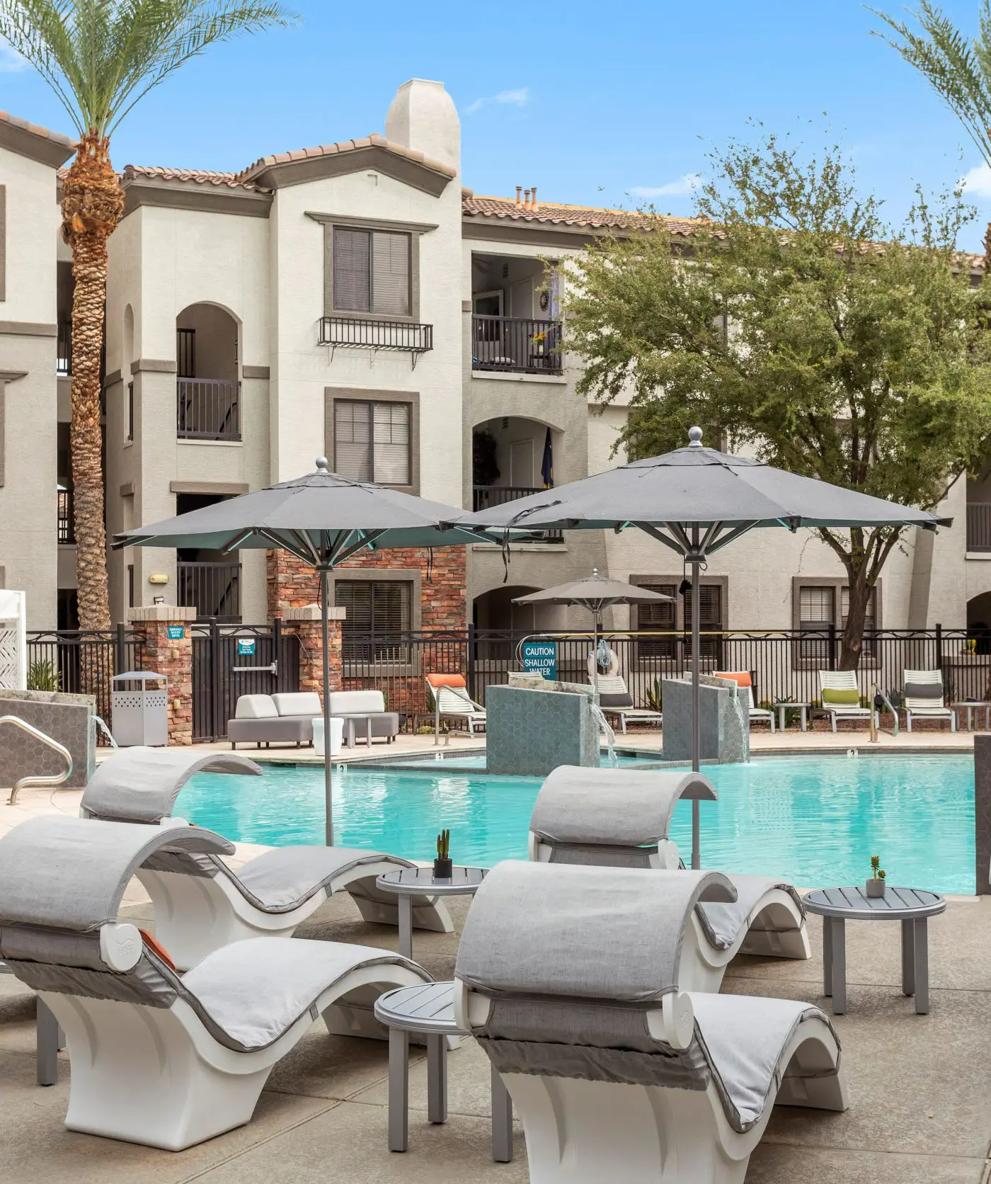 Glendale near Stadium w/ Pool by Cozysuites