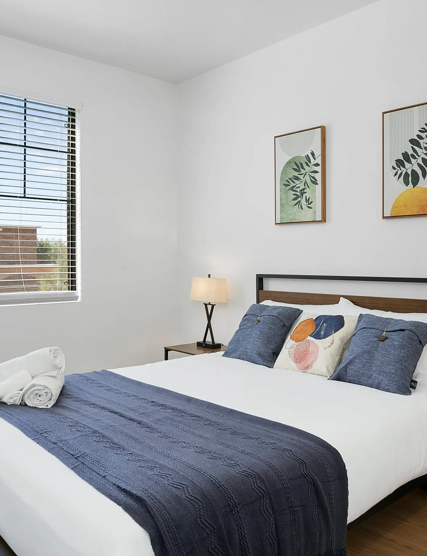 Glendale near Stadium w/ Pool by Cozysuites