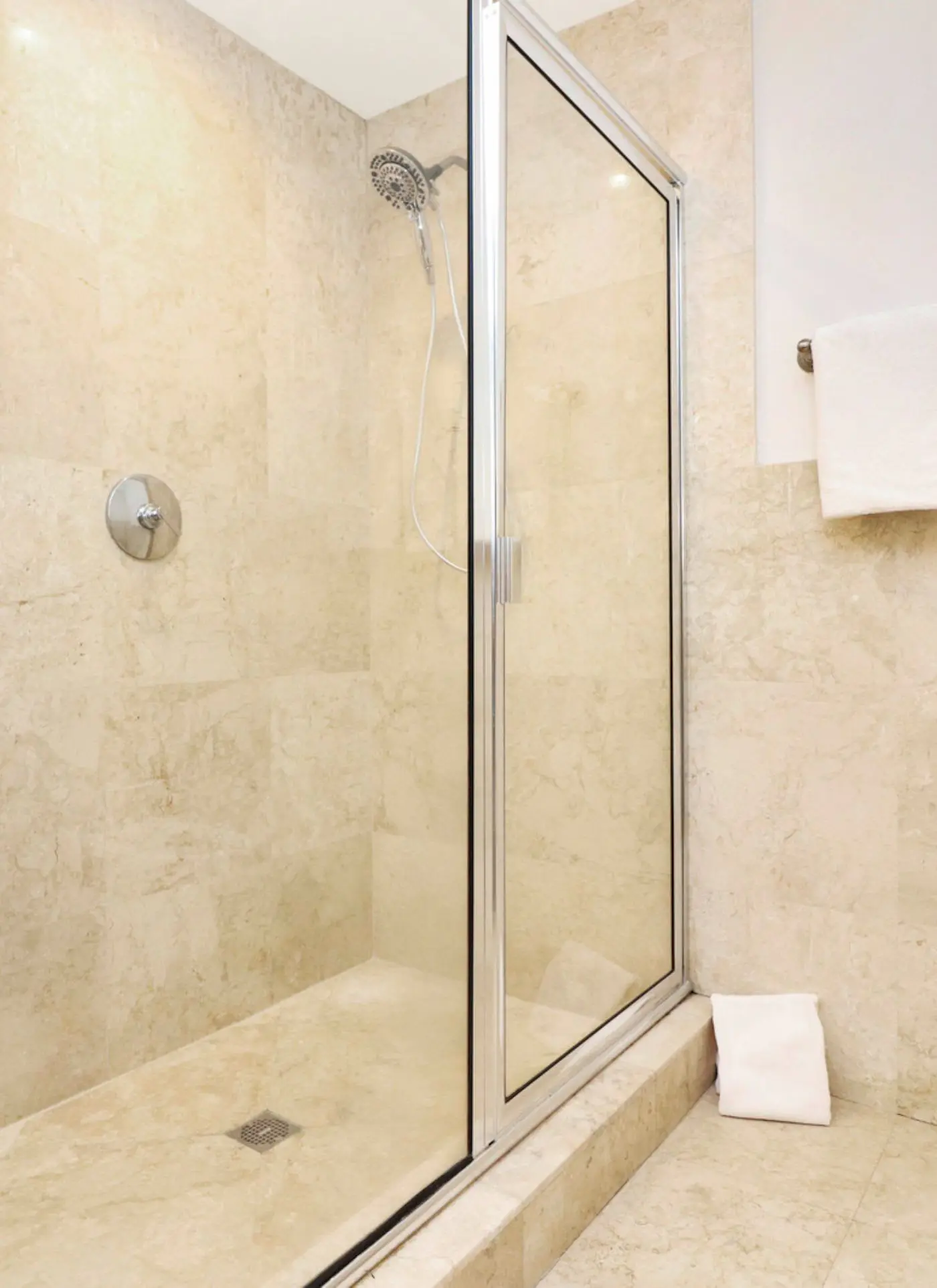 Roami at Adagio | Miami | Waterfront 2BD