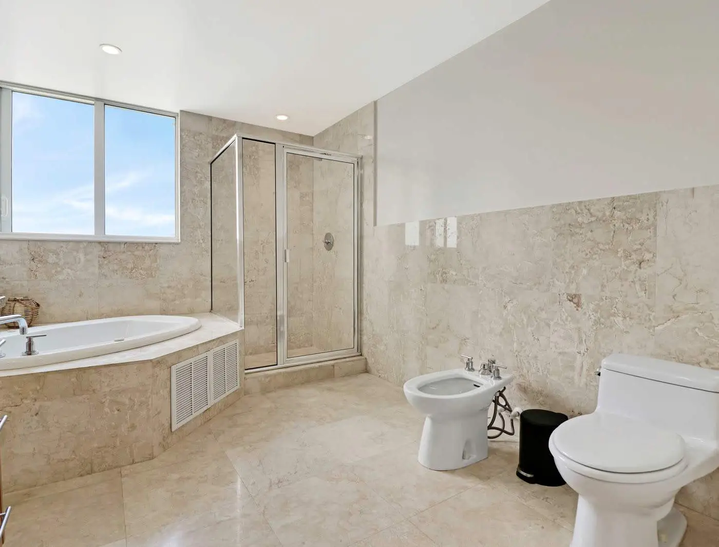 Roami at Adagio | Miami | 6BR Combo