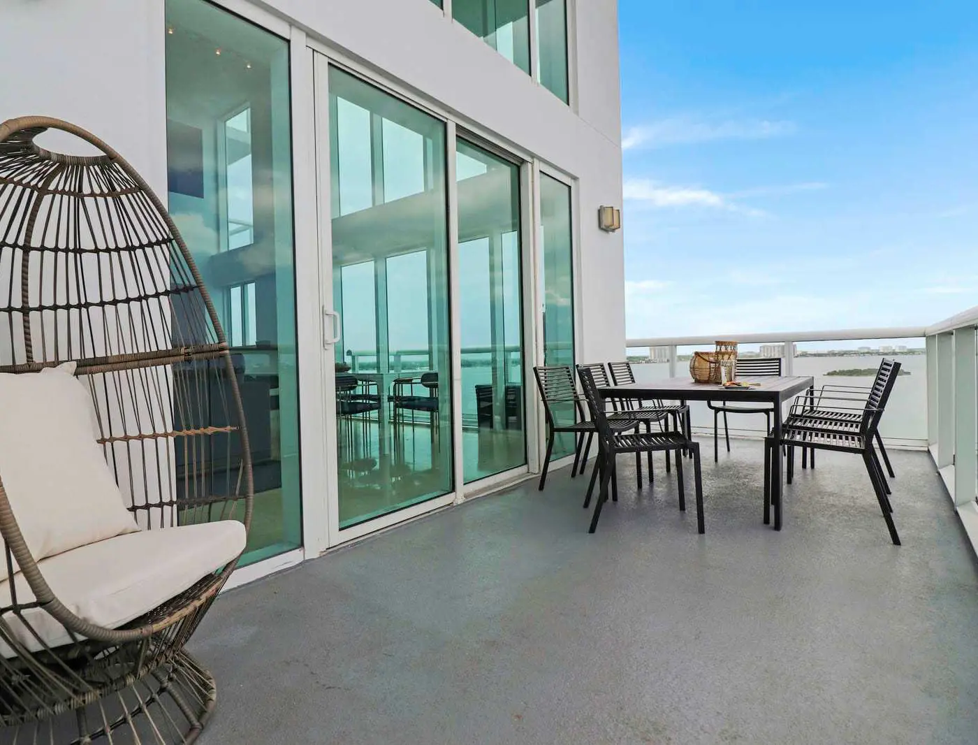 Roami at Adagio | Miami | 6BR Combo