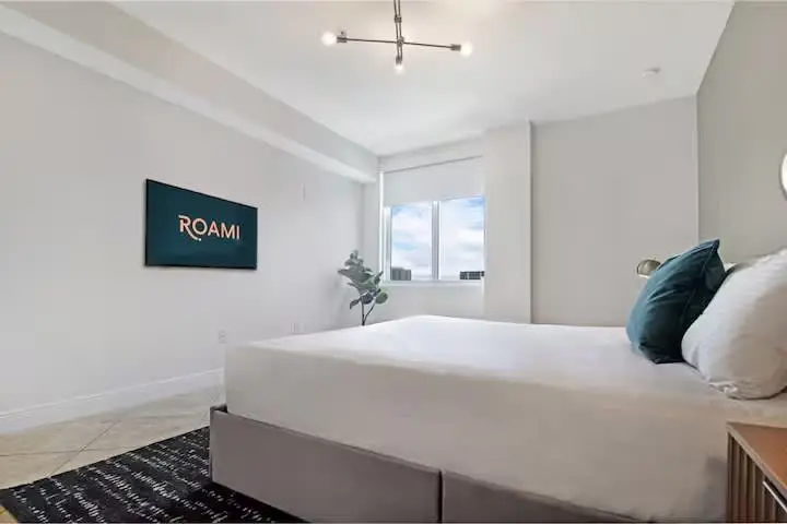 Roami at Sunny Isles | Rooftop Pool | 3 BR