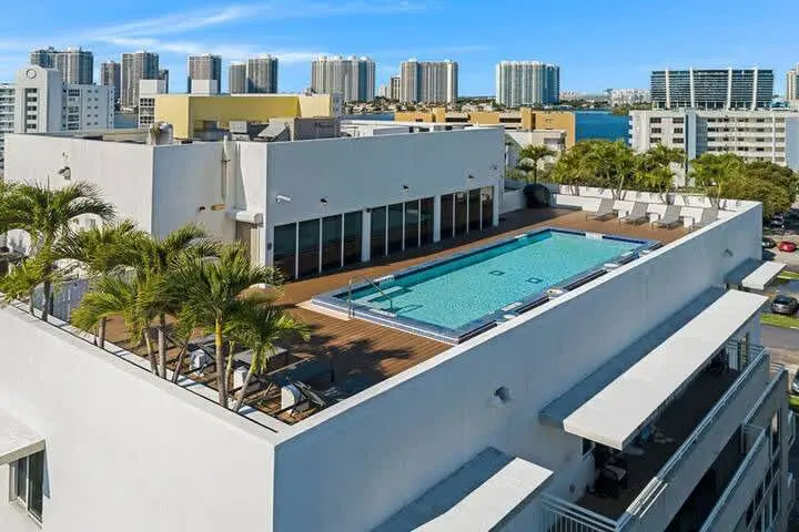Roami at Sunny Isles | Rooftop Pool | 3 BR