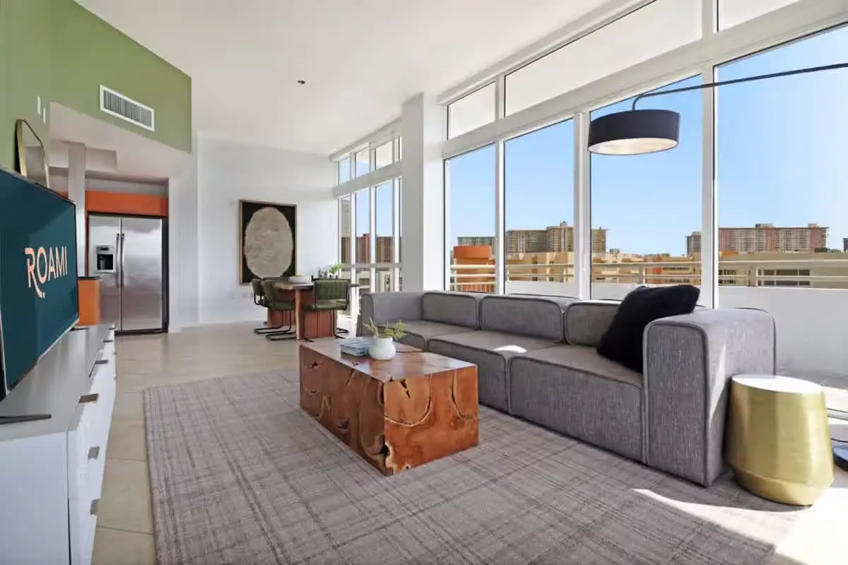 Roami at Sunny Isles | 6BR Combo