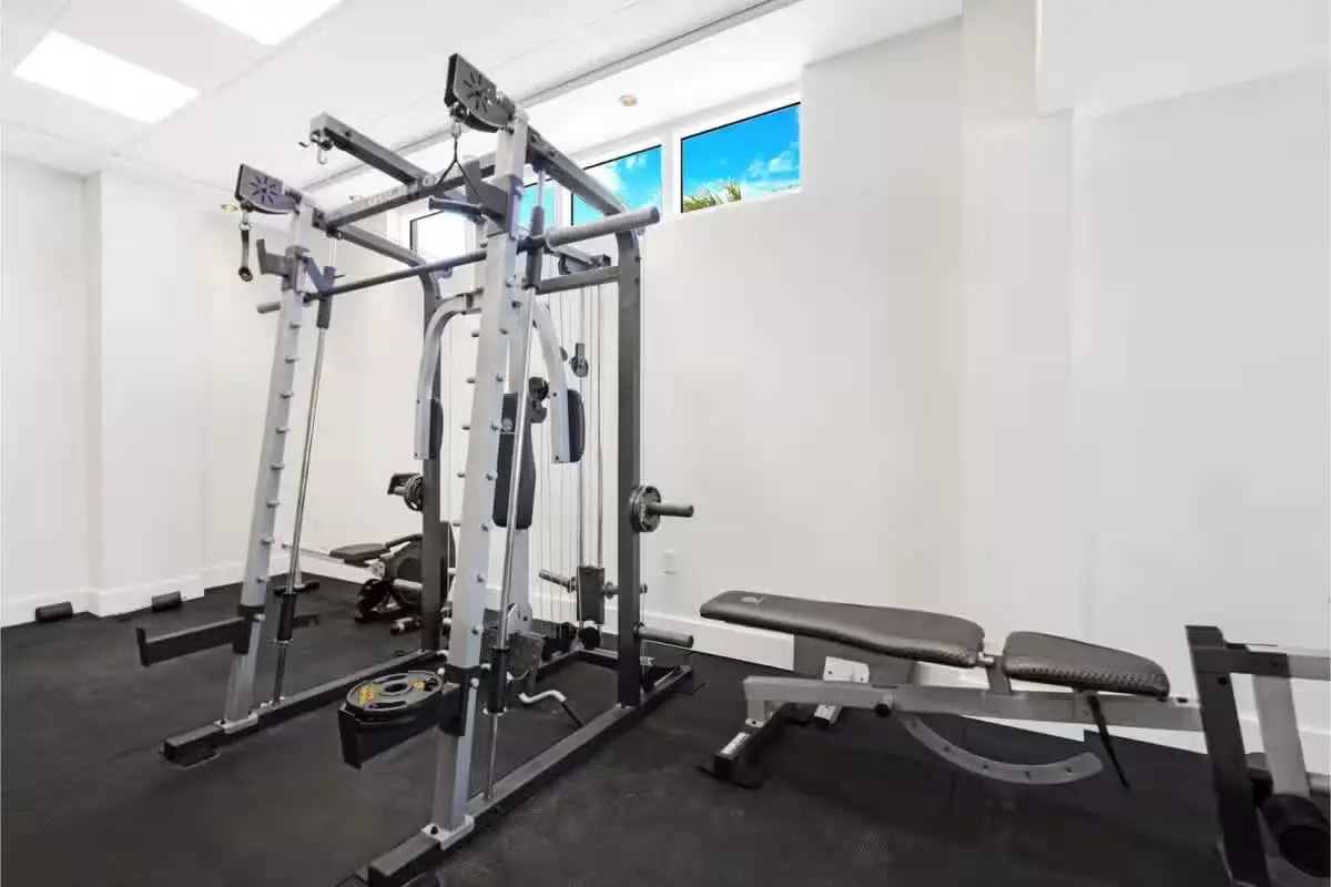 Roami at Sunny Isles | 6BR Combo