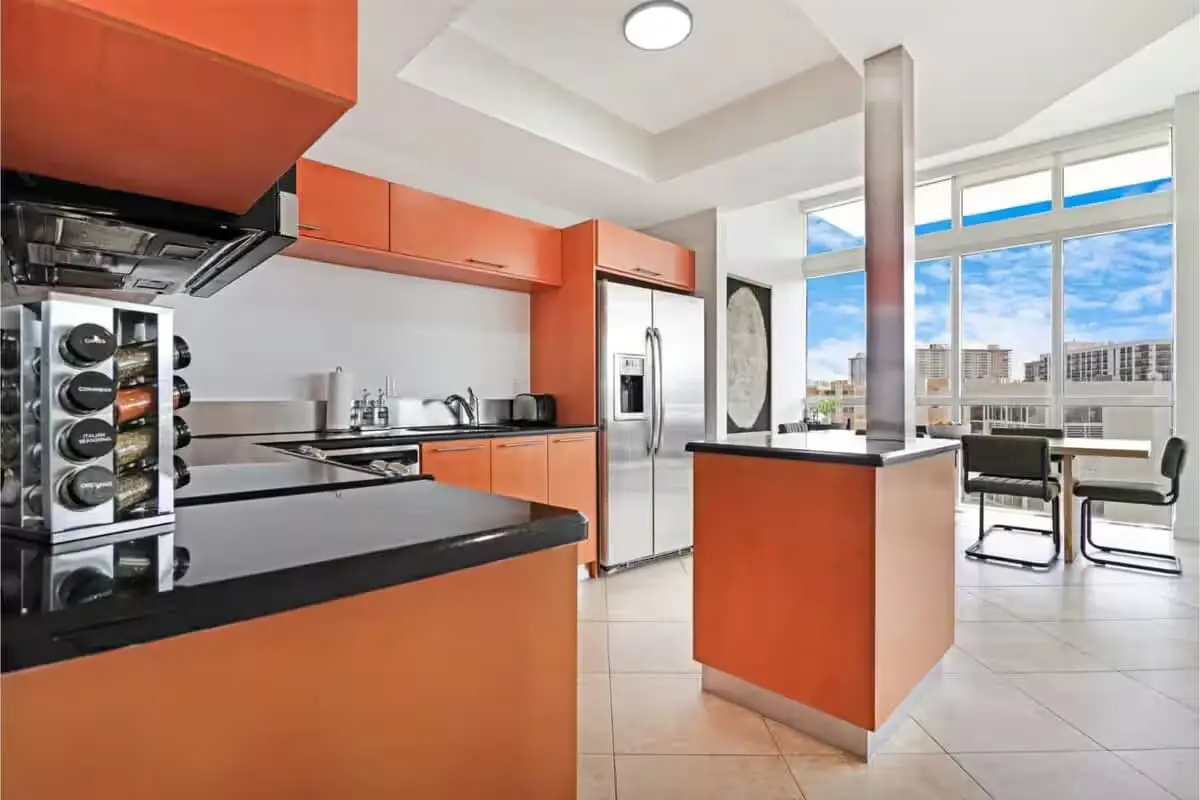 Roami at Sunny Isles | 6BR Combo