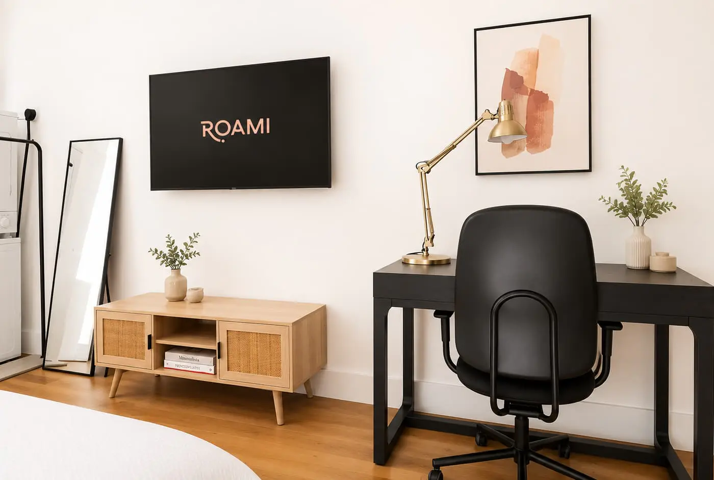 Roami at Studio 135 - Deluxe Studio