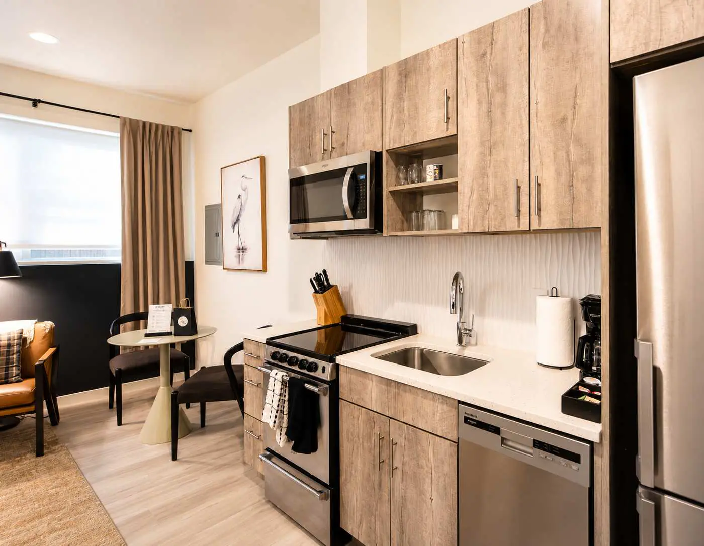Roami at Zuni | Chic LoHi Apartment