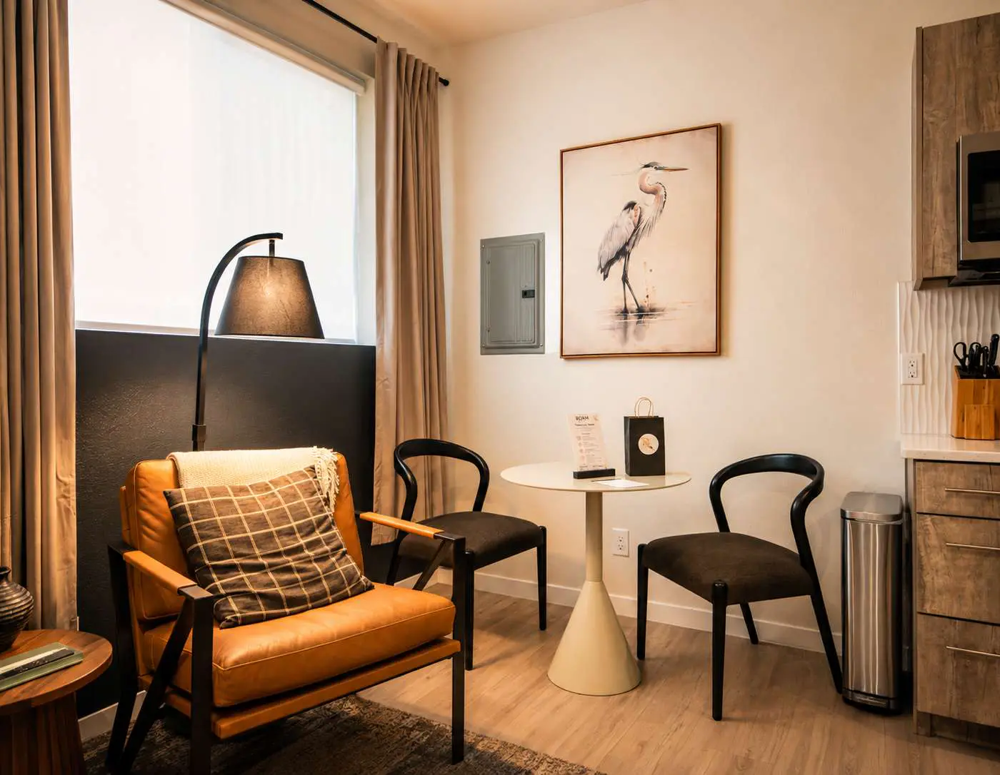 Roami at Zuni | Chic LoHi Apartment